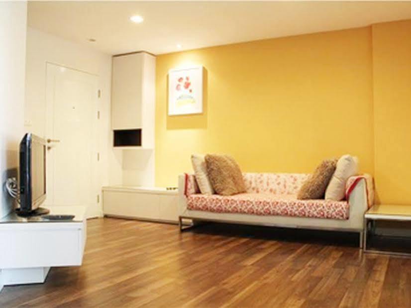 The Room @Sukhumvit79 Banguecoque Exterior foto